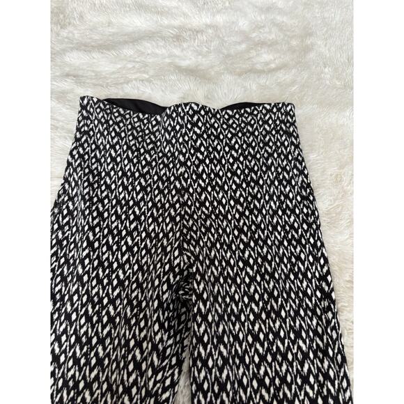 Lysse women's sz. M blk & white design bottom zipper pants. Pretty, comfortable - Picture 5 of 16